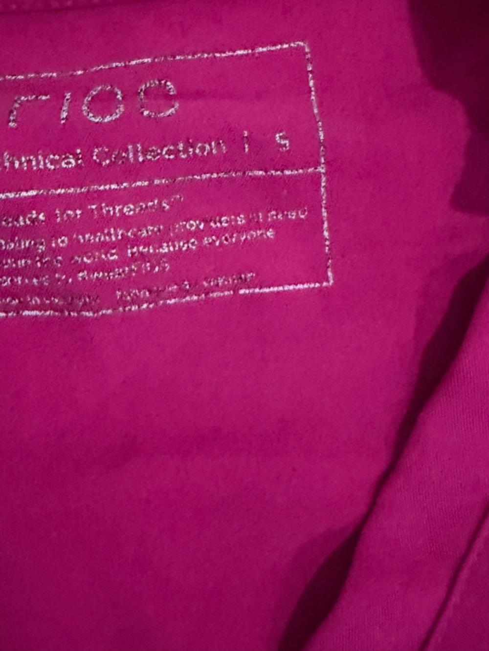 Figs Raspberry Scrub set - Picture 2 of 4